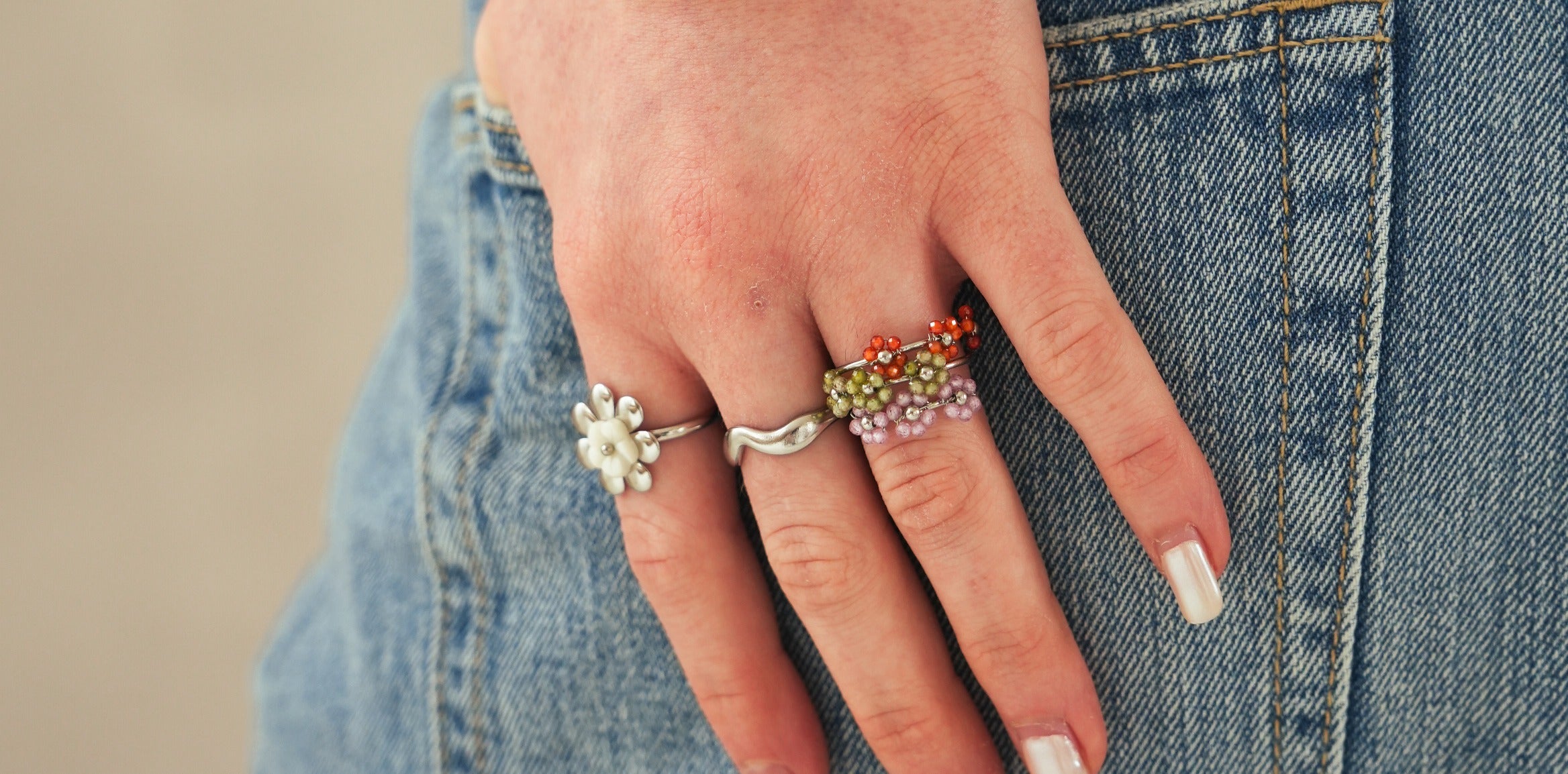 Ring met bloem