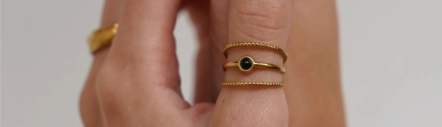 Zwarte ring