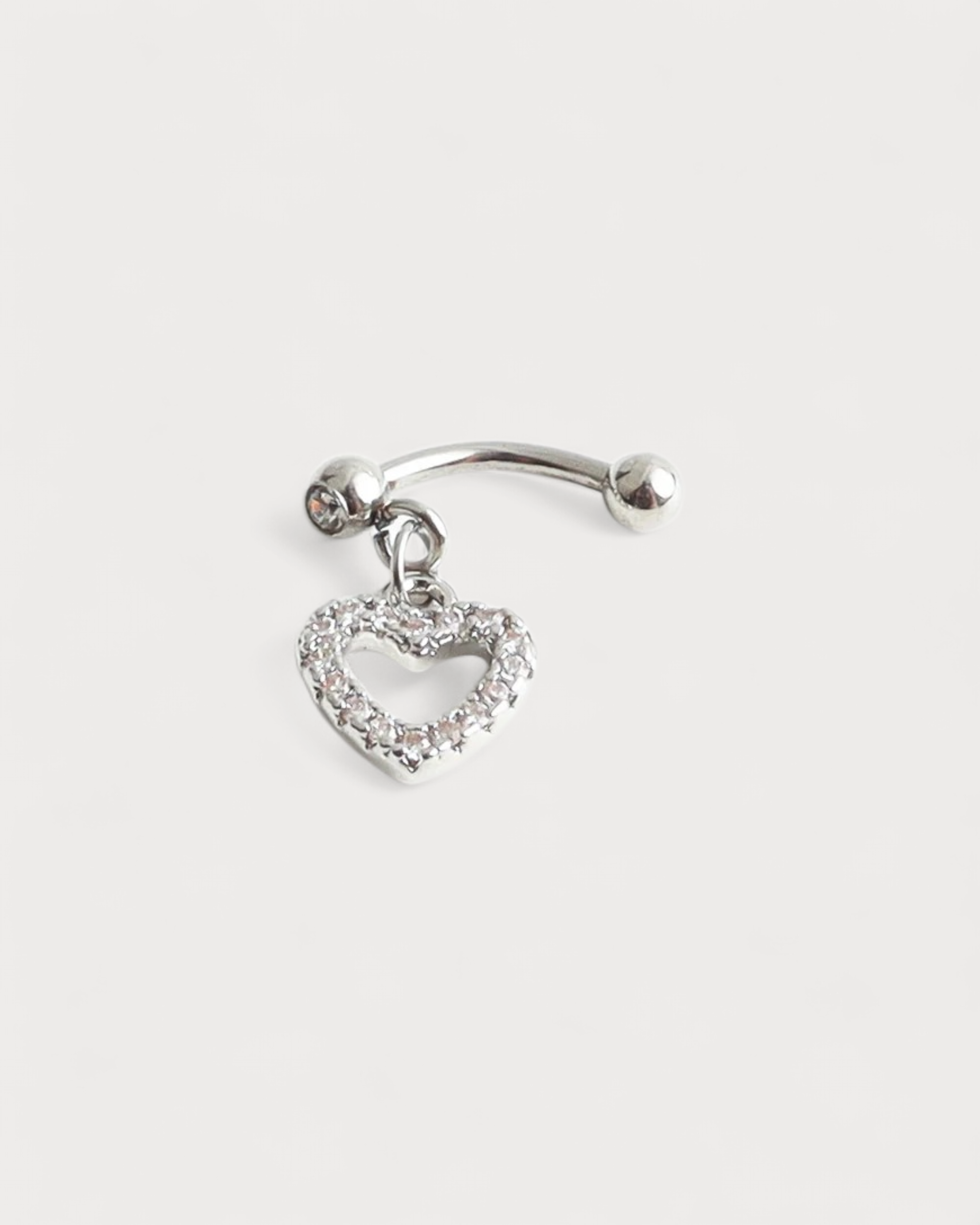 Beatriz - Piercing - Titan