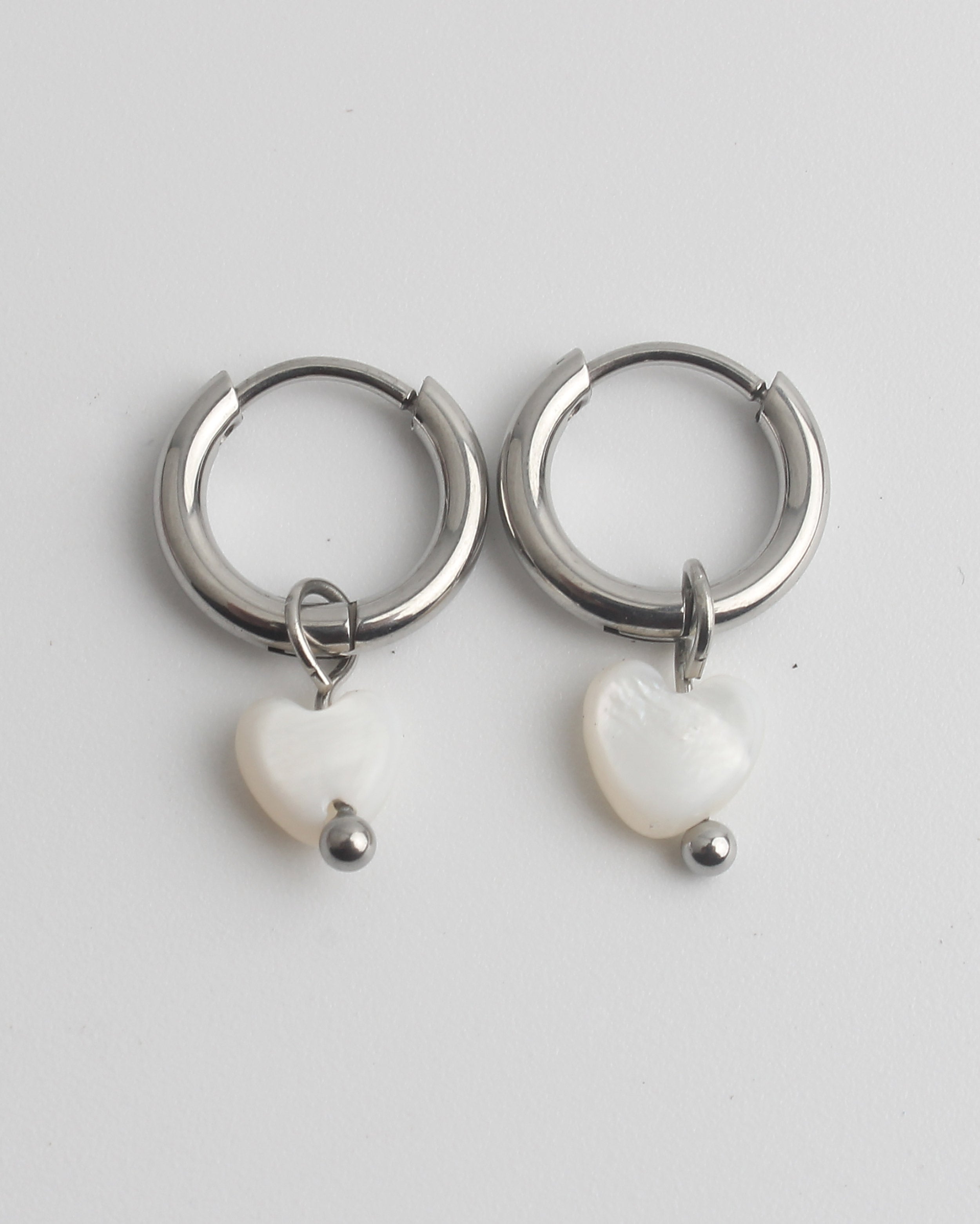 Heart Shaped Shell - Earrings - Stainless Steel