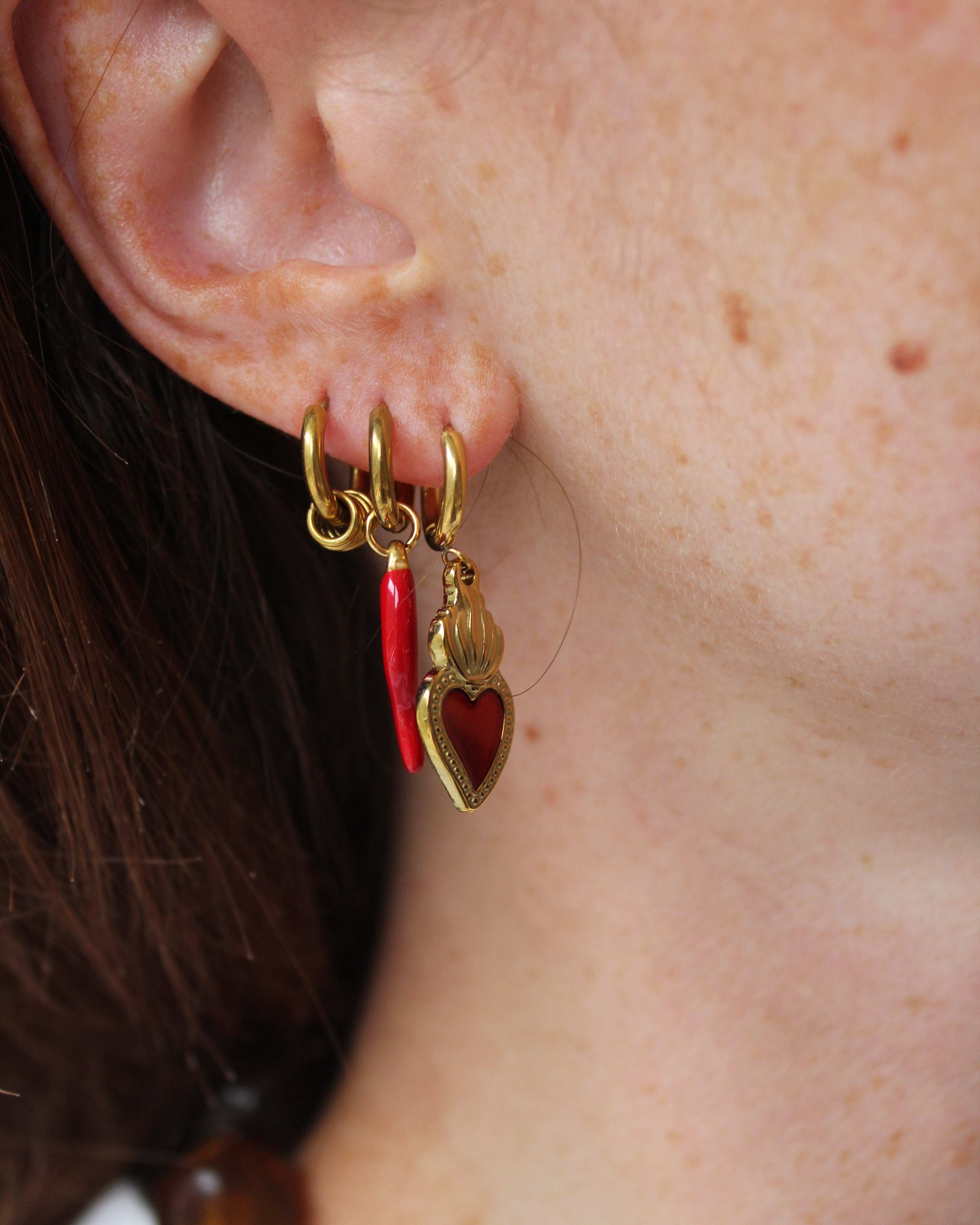 Bali-Goud-Oorbellen-Model2