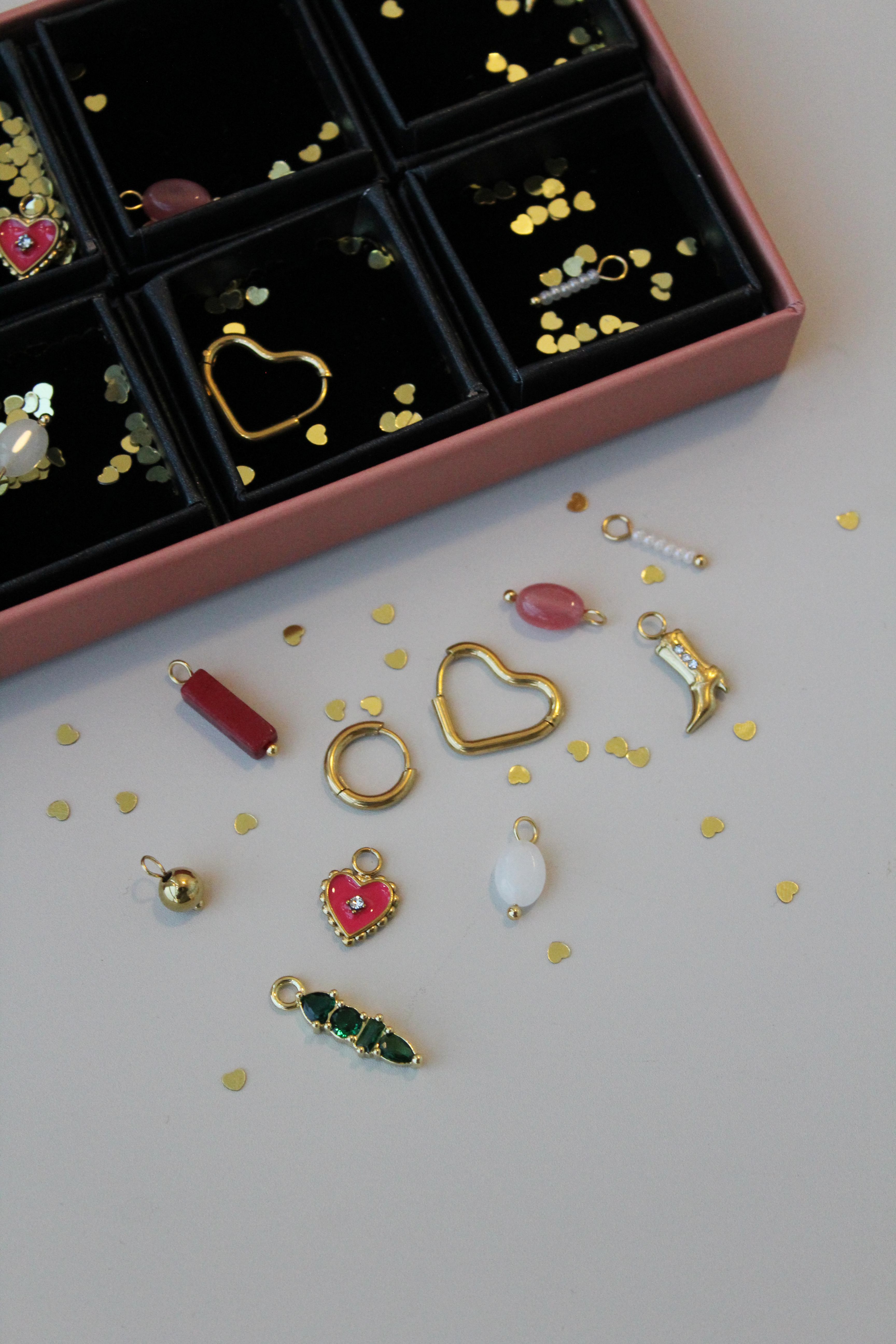 Pick & Pair - Advent Box - Ohrringe - 10 Geschenke - Limited Edition - Edelstahl