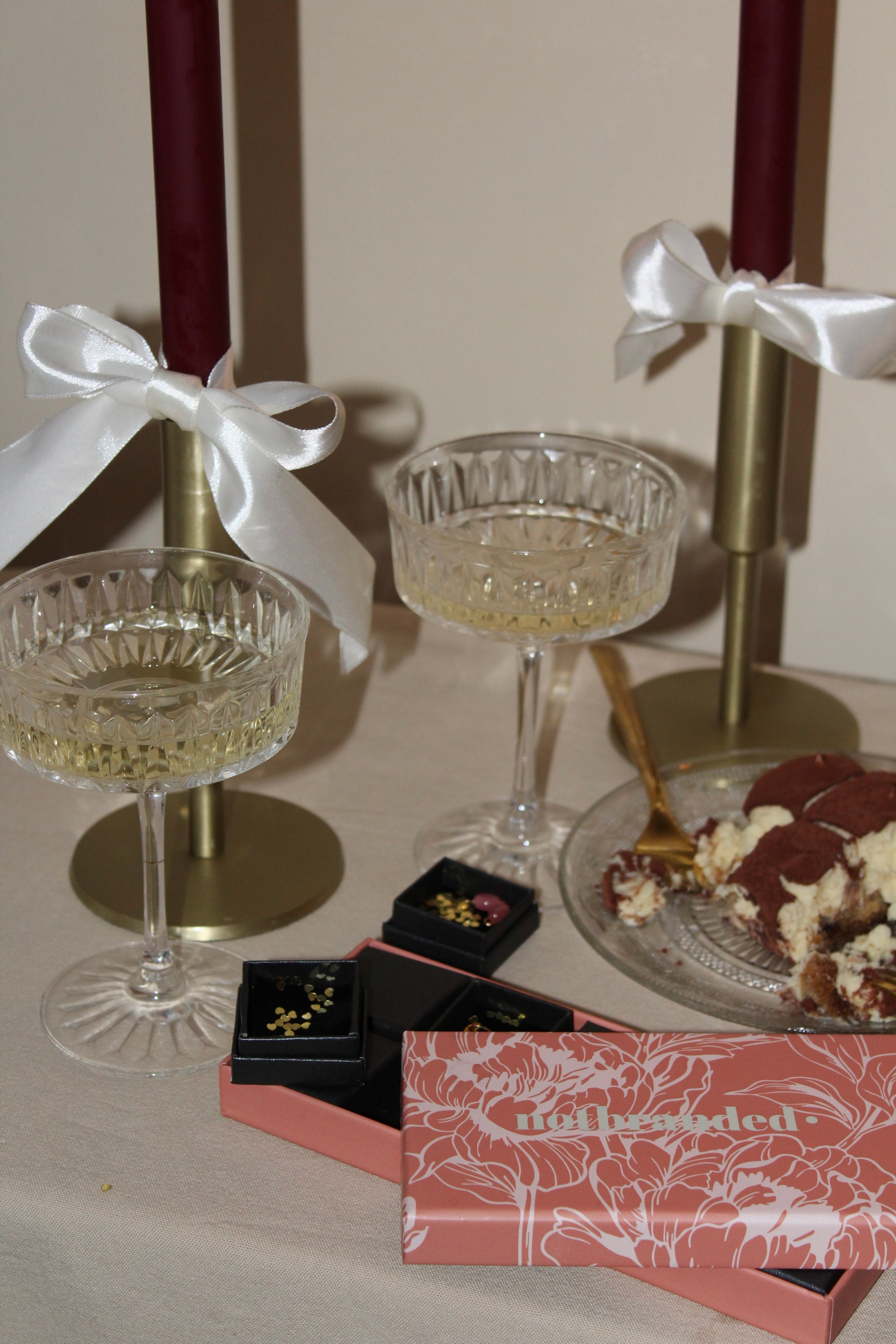 Pick & Pair - Advent Box - Ohrringe - 10 Geschenke - Limited Edition - Edelstahl