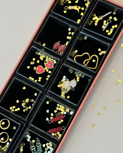 Pick & Pair - Advent Box - Ohrringe - 10 Geschenke - Limited Edition - Edelstahl